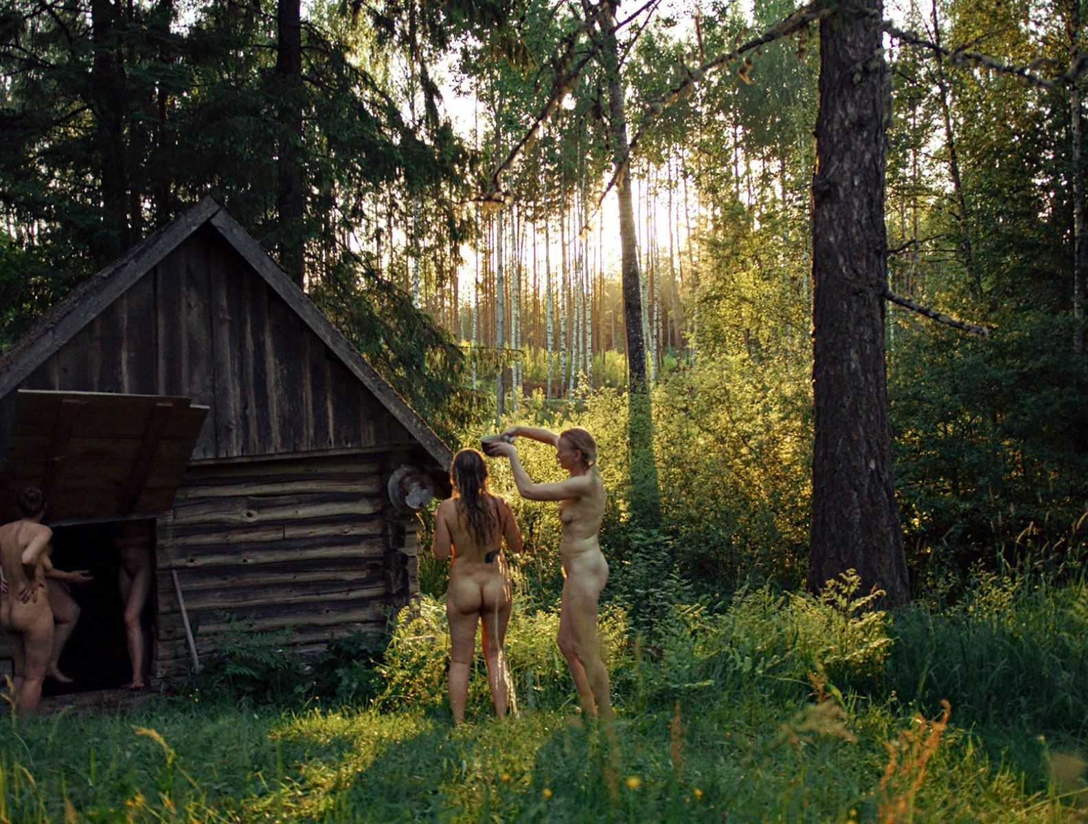 18.03. Smoke Sauna Sisterhood